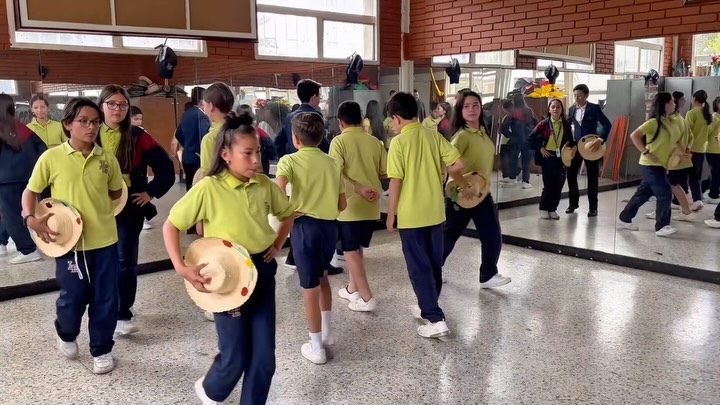 Publicación reciente de Instagram de @liceosdelejercitonacional